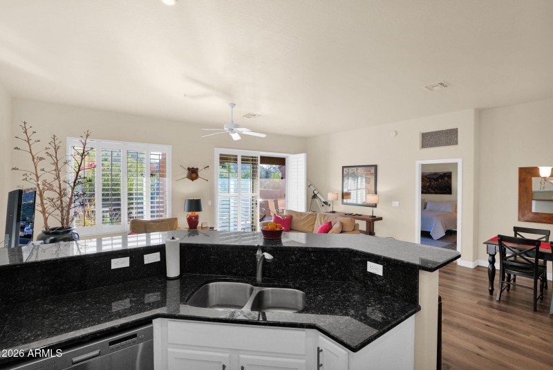 30-web-or-mls-P1437436