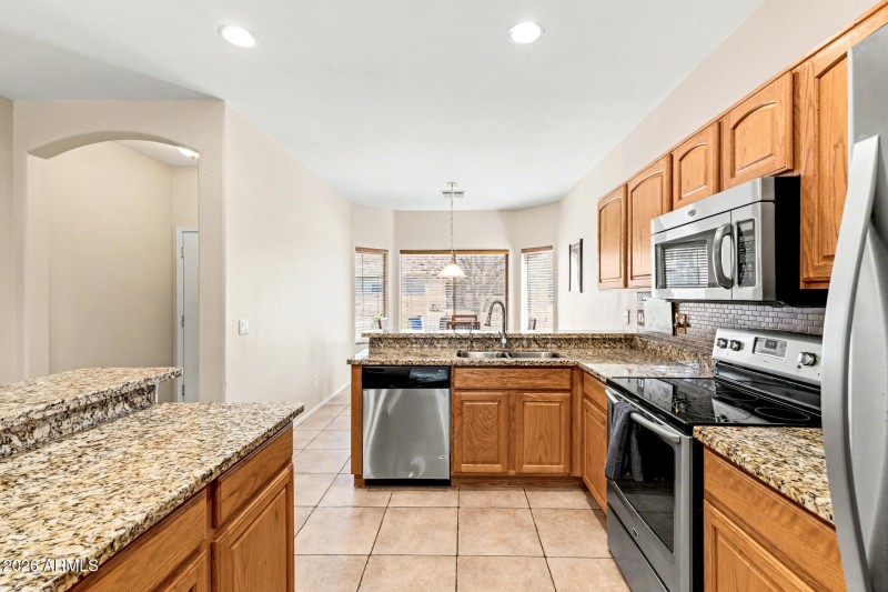 10 Greenland Park