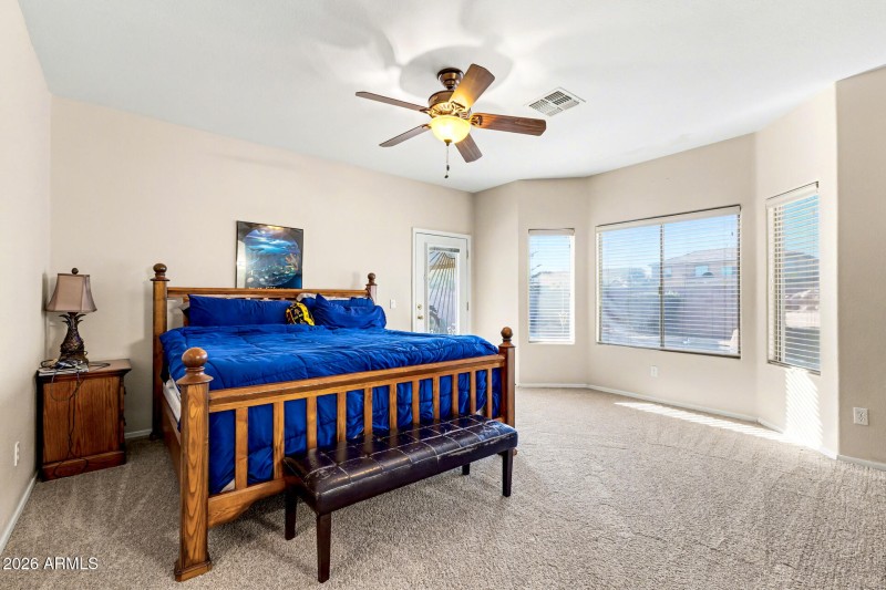 13 Greenland Park