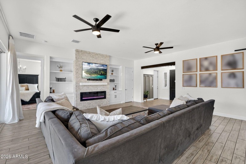 10-web-or-mls-41-S 223rd St