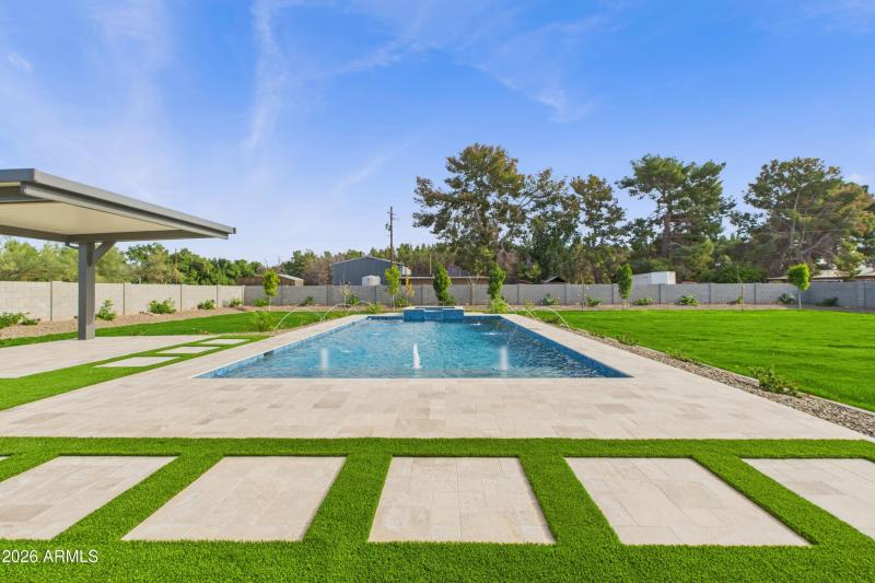 CAM06090G6-PR0010-STILL002