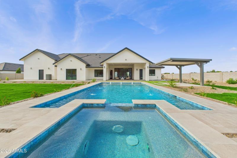 CAM06090G6-PR0010-STILL006