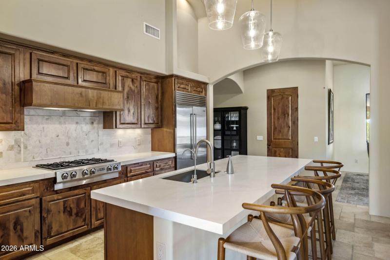 9-web-or-mls-D46A2273