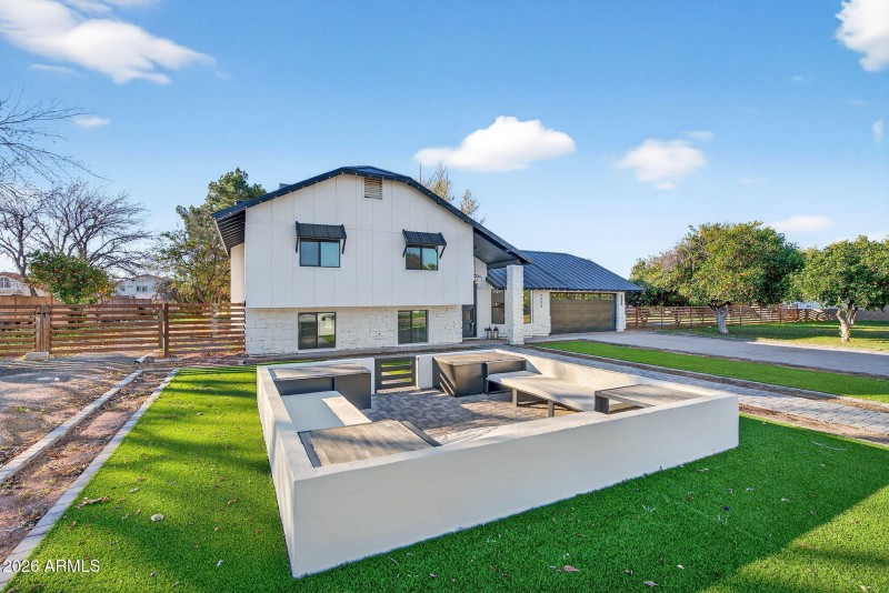 2-web-or-mls-03-E Claxton St