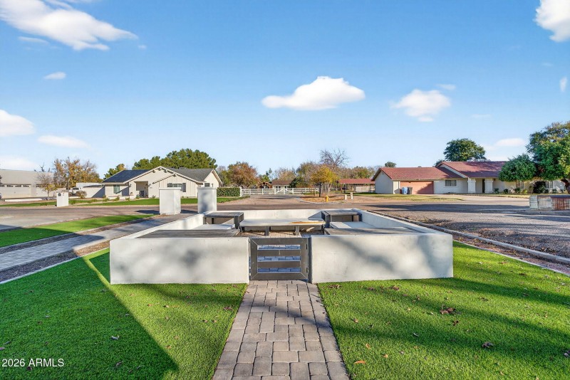 5-web-or-mls-05-E Claxton St