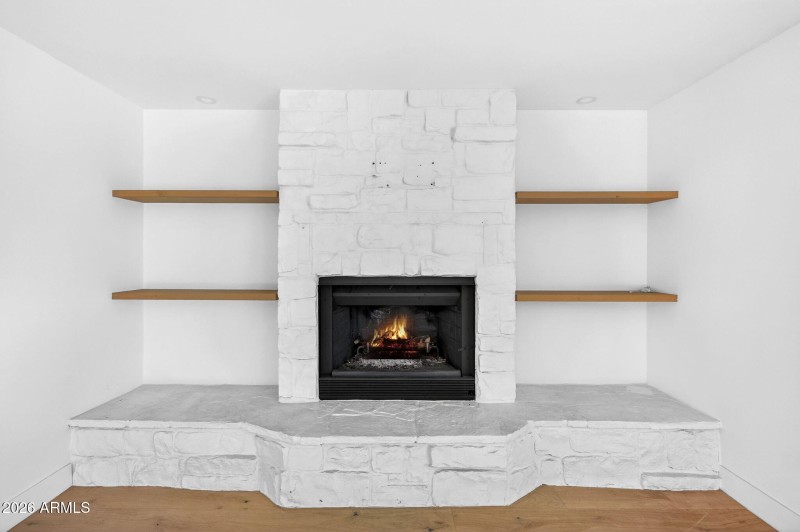 9-web-or-mls-22-E Claxton St