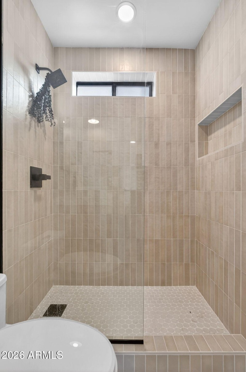 43-web-or-mls-28-E Claxton St