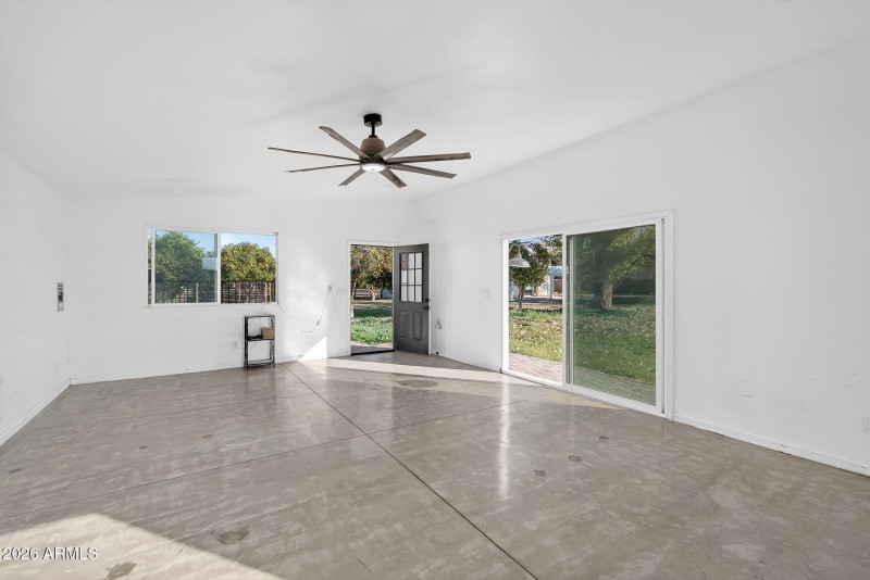 51-web-or-mls-52-E Claxton St