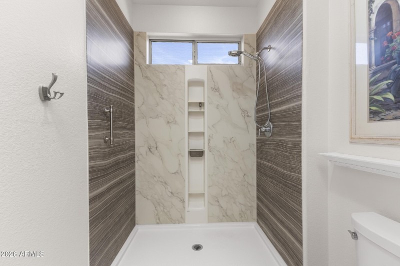 Spacious Walk In Shower