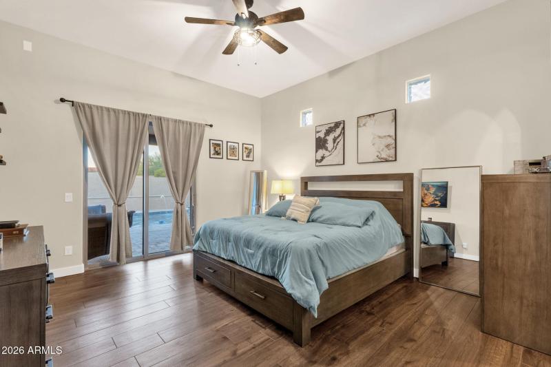 42-web-or-mls-16542-e-oxford-dr