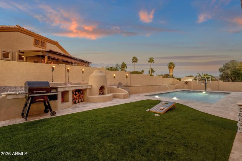 56-web-or-mls-16542-e-oxford-dr