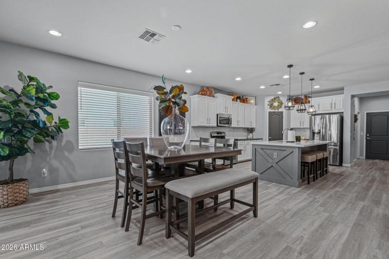 21-web-or-mls-9238 W Buckhorn Trail Revi