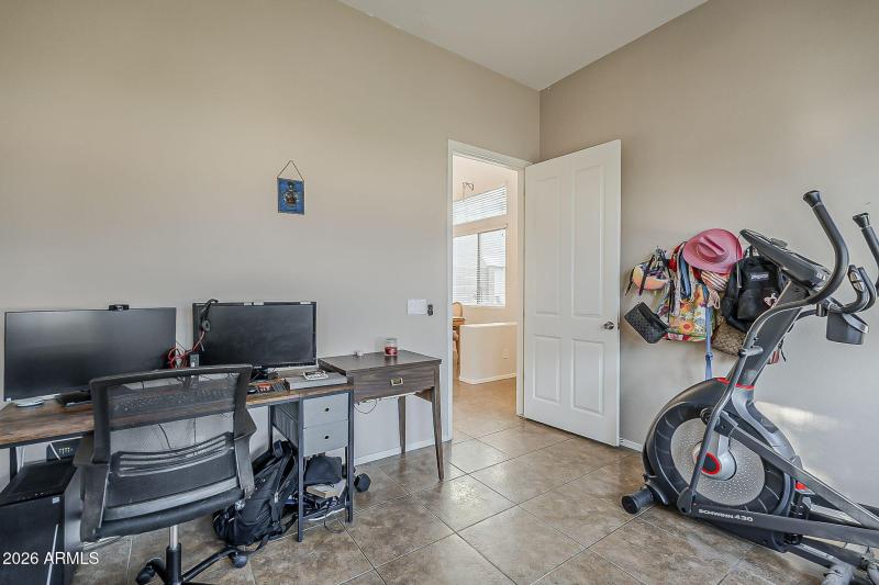 10-web-or-mls-Phelps-10