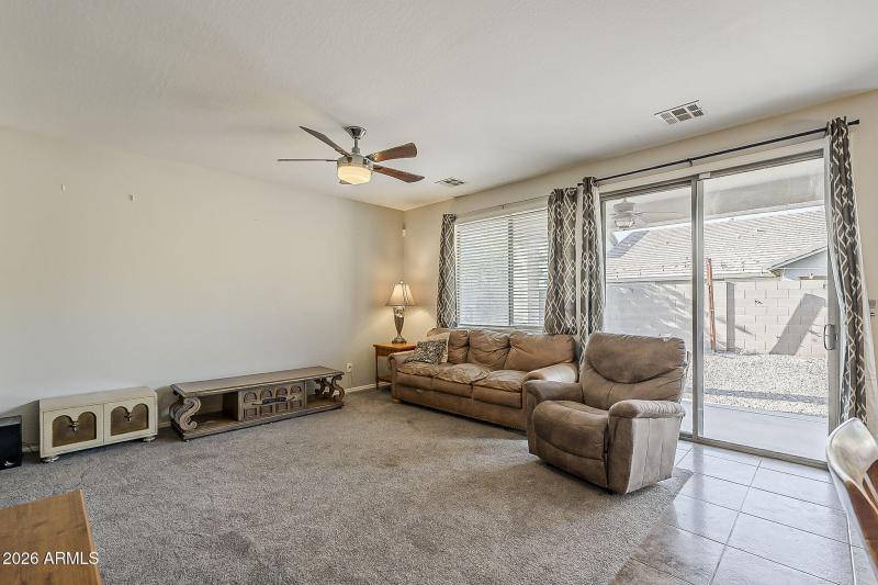 12-web-or-mls-Phelps-12