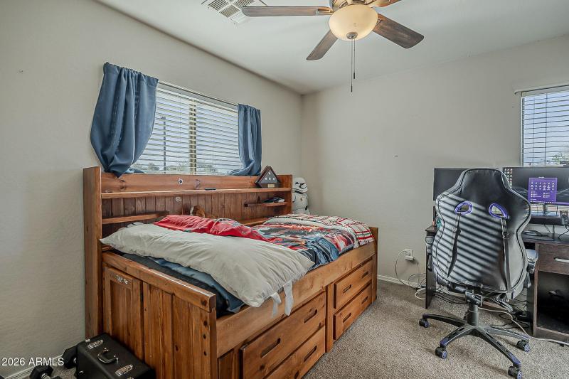 34-web-or-mls-Phelps-34