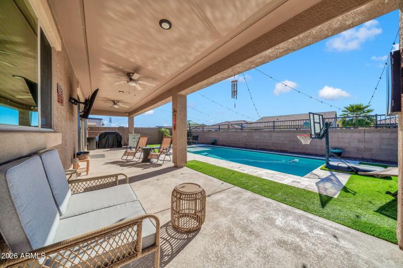 17259 W Butler Ave-41