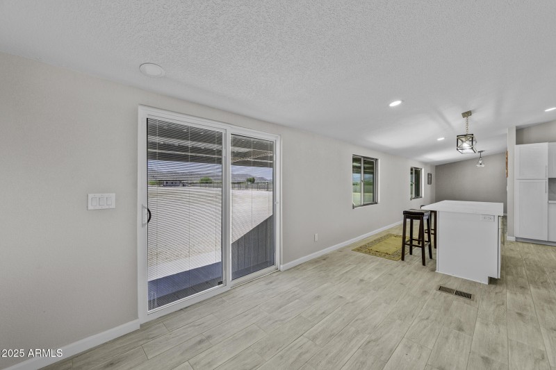 13050 N Breeze Way-58