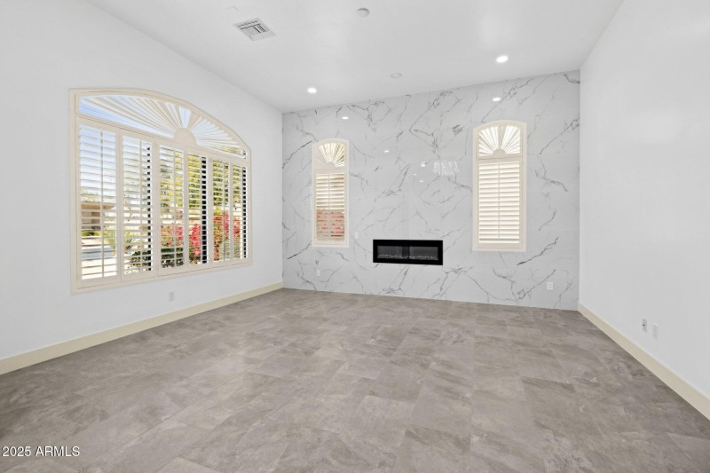 95-web-or-mls-22423-n-54th-pl