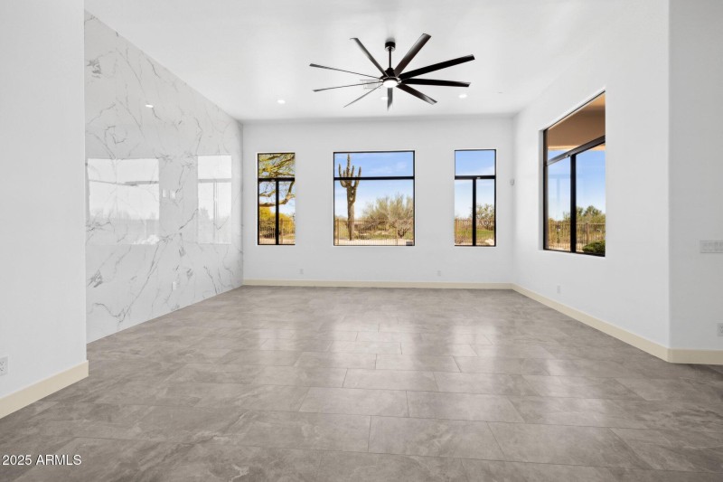 106-web-or-mls-22423-n-54th-pl