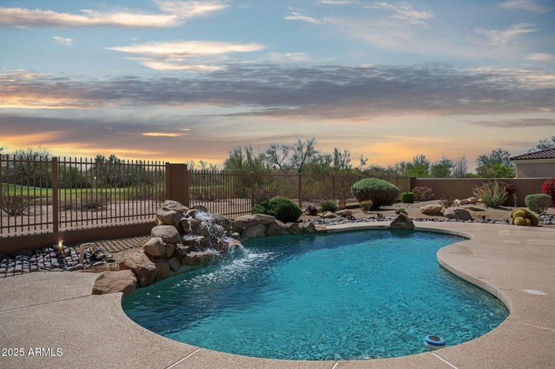 93-web-or-mls-22423-n-54th-pl