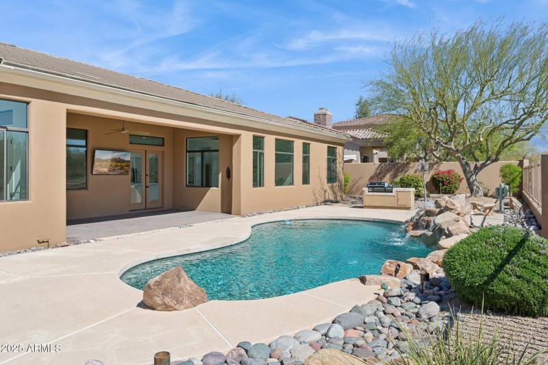 70-web-or-mls-22423-n-54th-pl