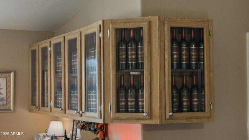 42-16101-N-El-Mirage-rd-343-dining-100