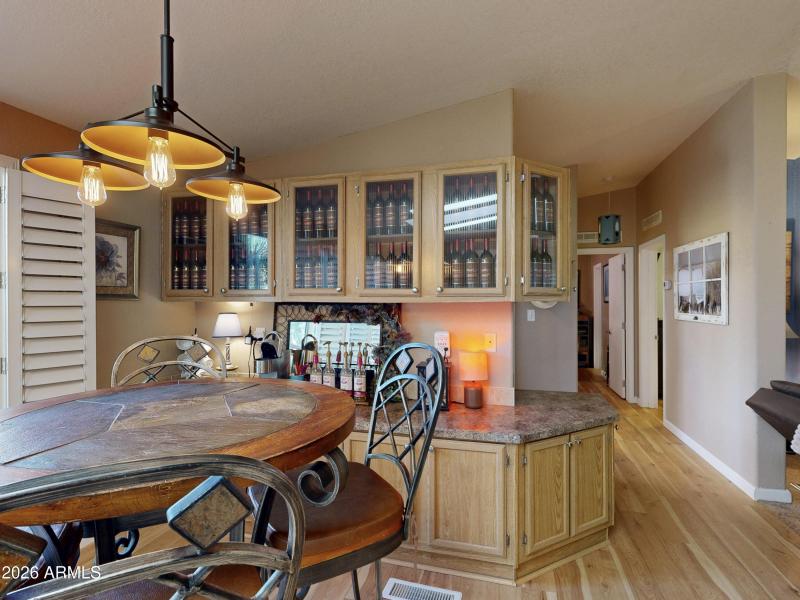 111-16101-N-El-Mirage-rd-343-dining-123