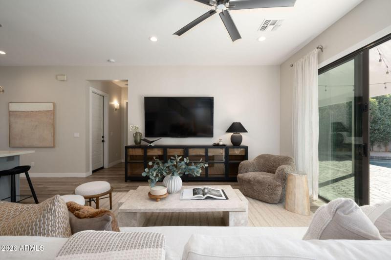 Gorgeous natural light.