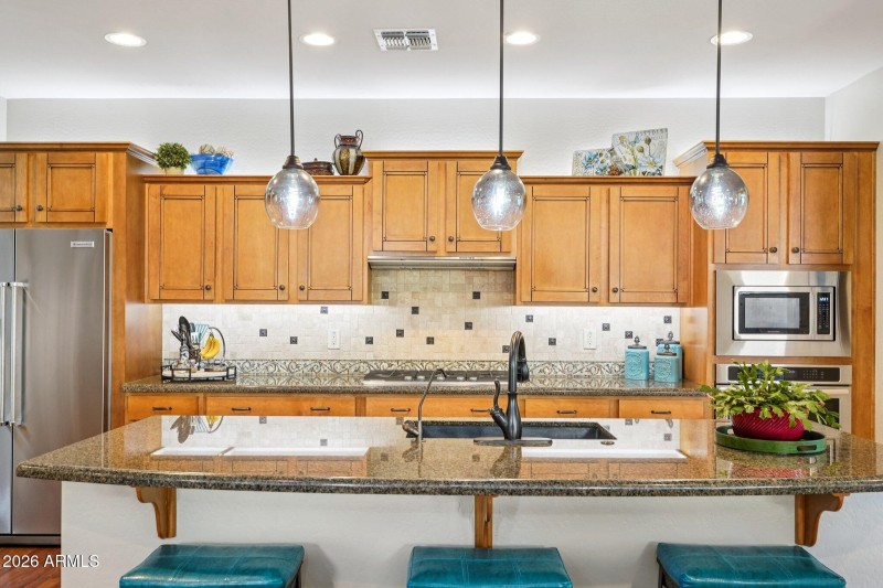 19-web-or-mls-N 127th Ln-S1301-019