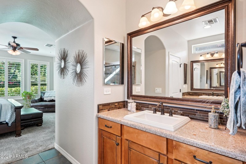 35-web-or-mls-N 127th Ln-S1301-035