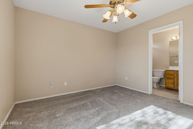 23-web-or-mls-16675 W Paradise Ln--21