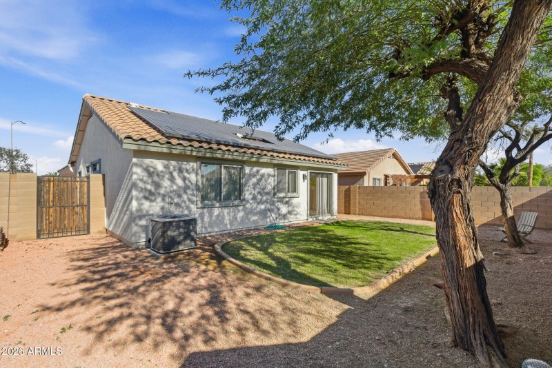 40-web-or-mls-16675 W Paradise Ln--28