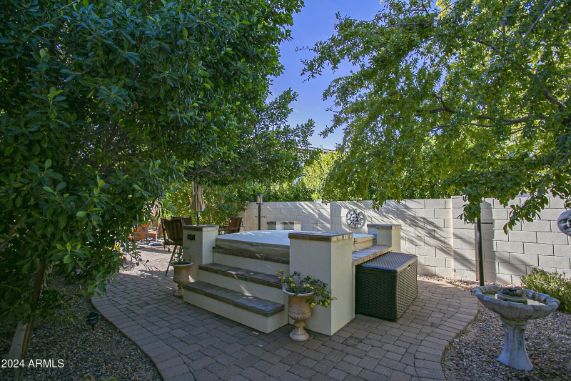 Hot tub with surround