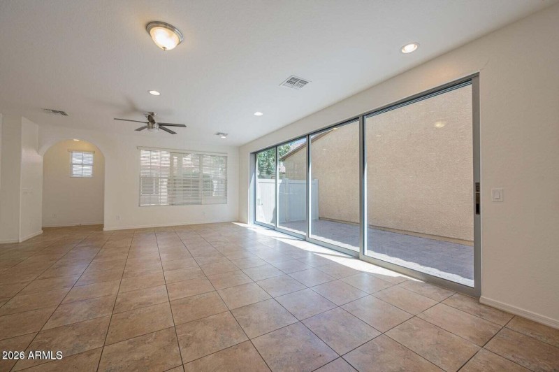 20240815035333083024000000-o