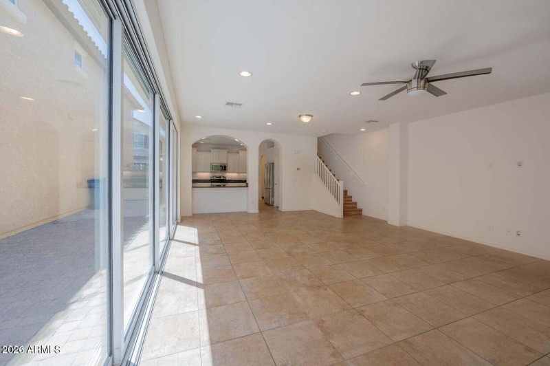 20240815035316668519000000-o