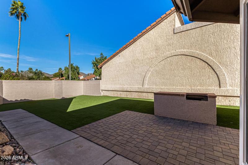 Emerald Scottsdale 10949 E Hope Dr 85259