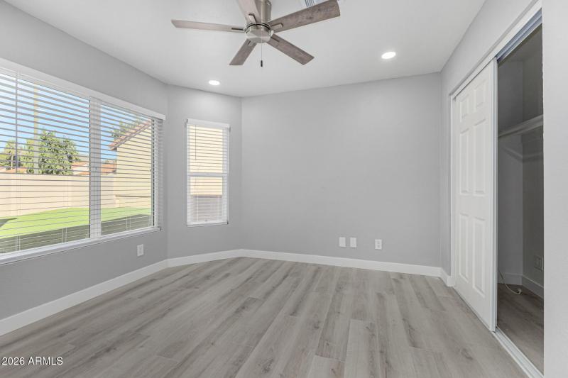 Emerald Scottsdale 10949 E Hope Dr 85259