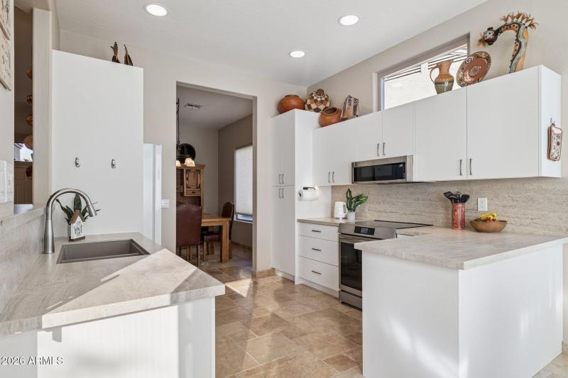 11-web-or-mls-7217-e-canyon-wren-dr