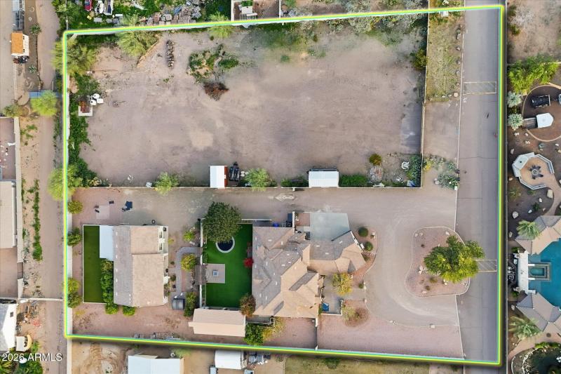 06-Aerial View (w_ parcel boundaries)