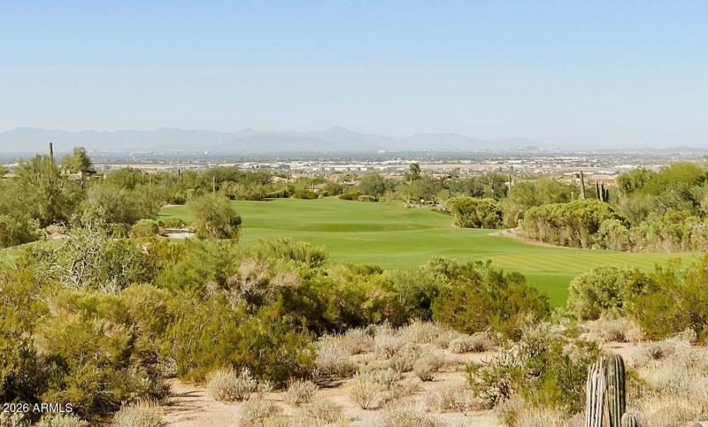 6919 E Russell St-large-033-001-6919 E R