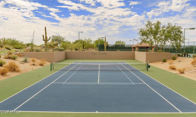 6919 E Russell St-large-034-005-6919 E R