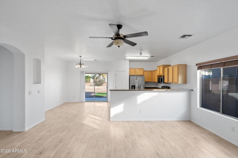 09-Family Room to Kitchen