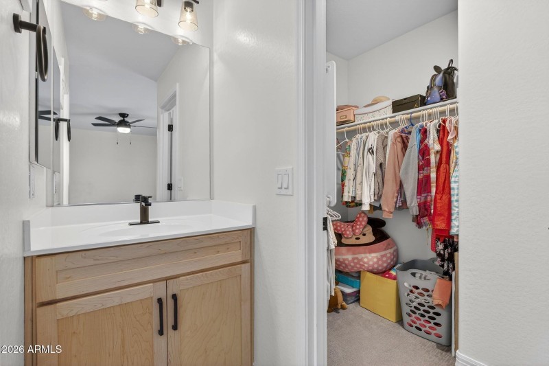 042_50-web-or-mls-20-e_saturn_ave_287