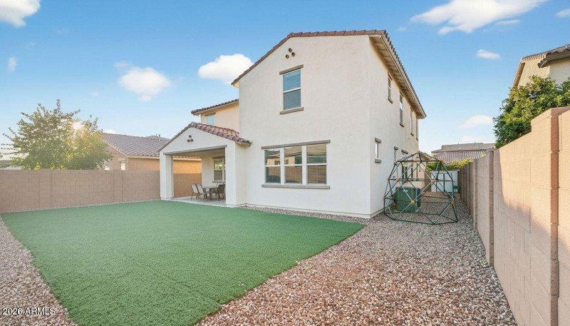 047_56-web-or-mls-3347c081-0f5f-46a0-9f1