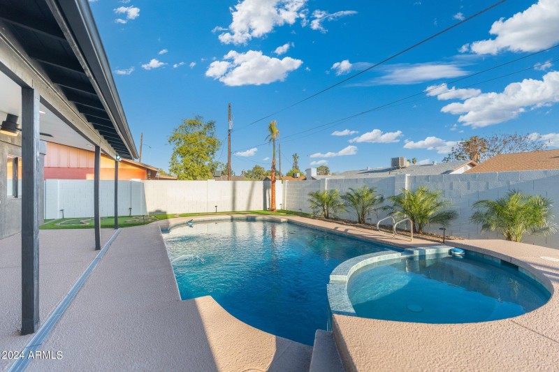 75-DSC05458-HDR-Edit