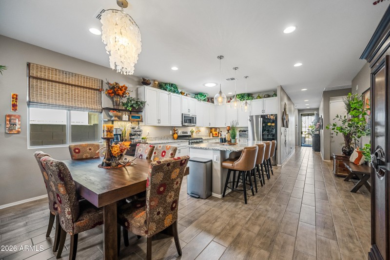 Dining to Kitchen to Entry