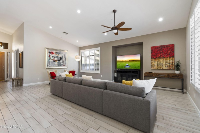 22-web-or-mls-DSC07424