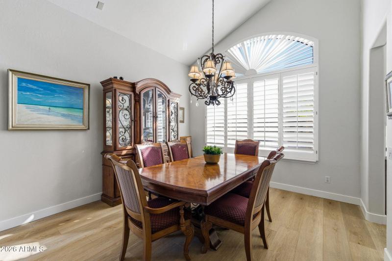 17-web-or-mls-6429 E Clair Dr-17