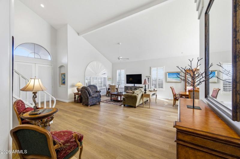 20-web-or-mls-6429 E Clair Dr-20