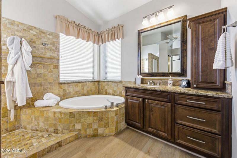 54-web-or-mls-6429 E Clair Dr-54